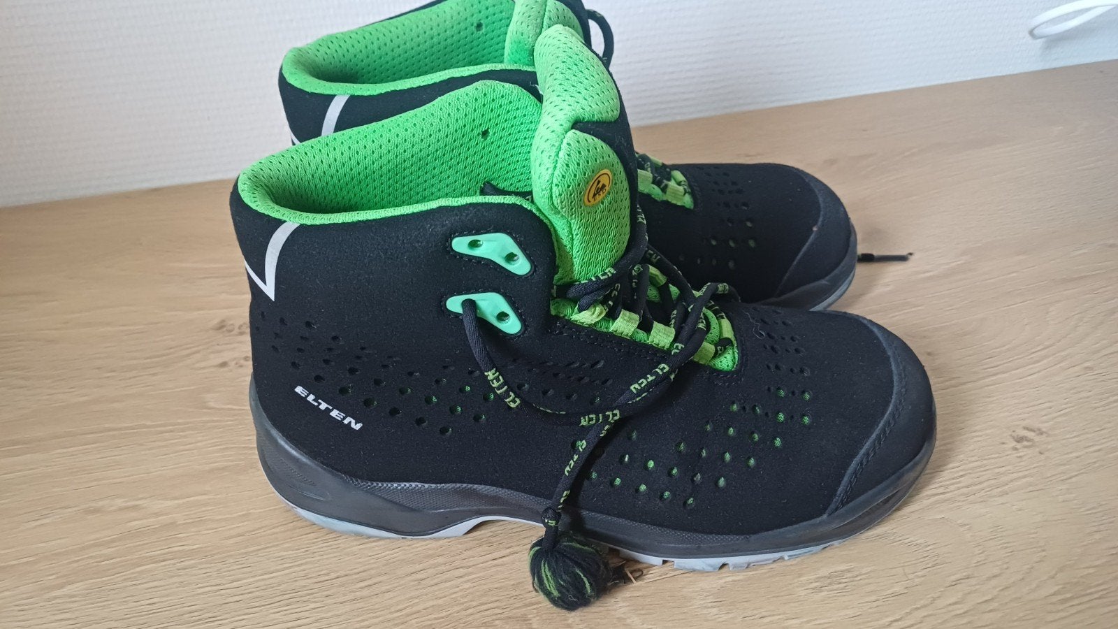 chaussures de sécurité Elten, Enlèvement