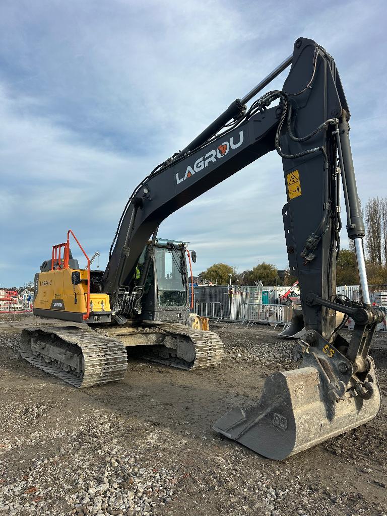  Volvo EC220EL – Bouwjaar 2022 – Zeer nette staat , Zakelijke goederen, Machines en Bouw | Kranen en Graafmachines, Ophalen, Graafmachine