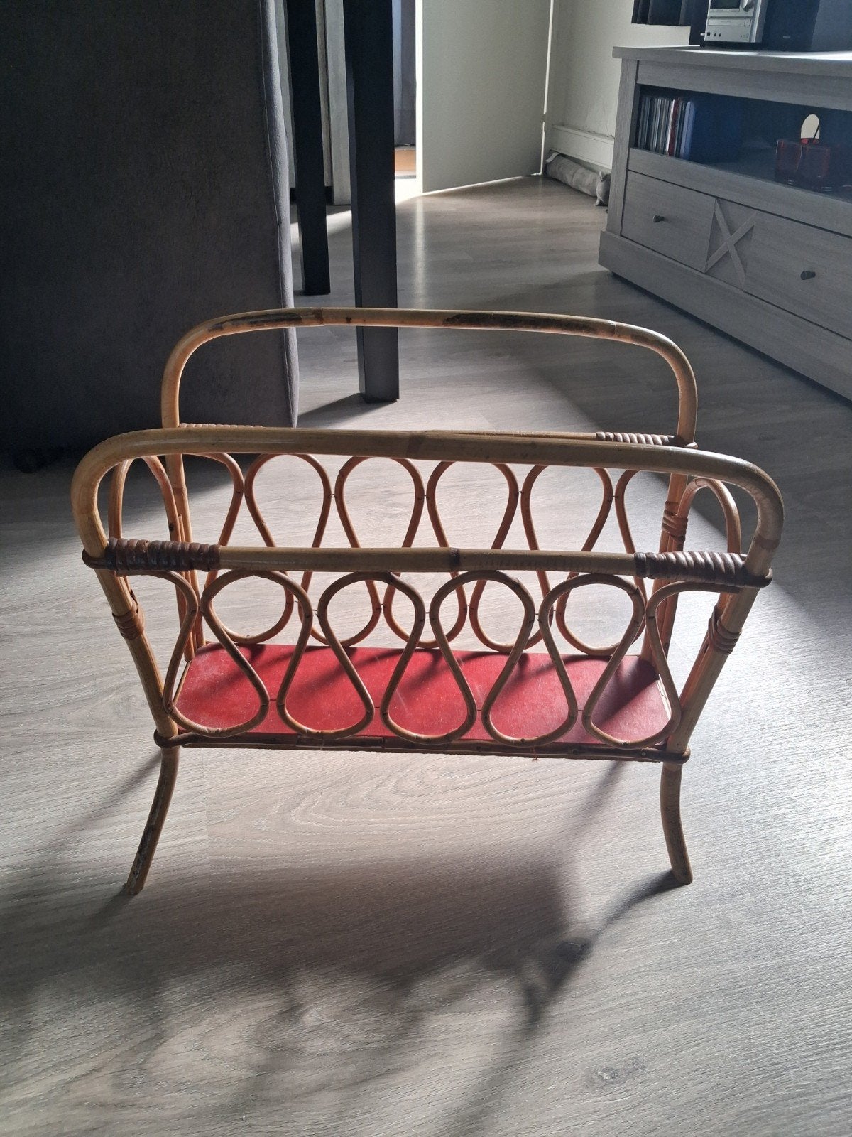 vintage rotan rohe lectuurbak jaren 60, Huis en Inrichting, Lectuurbak, Ophalen, Mid-century modern, Hout