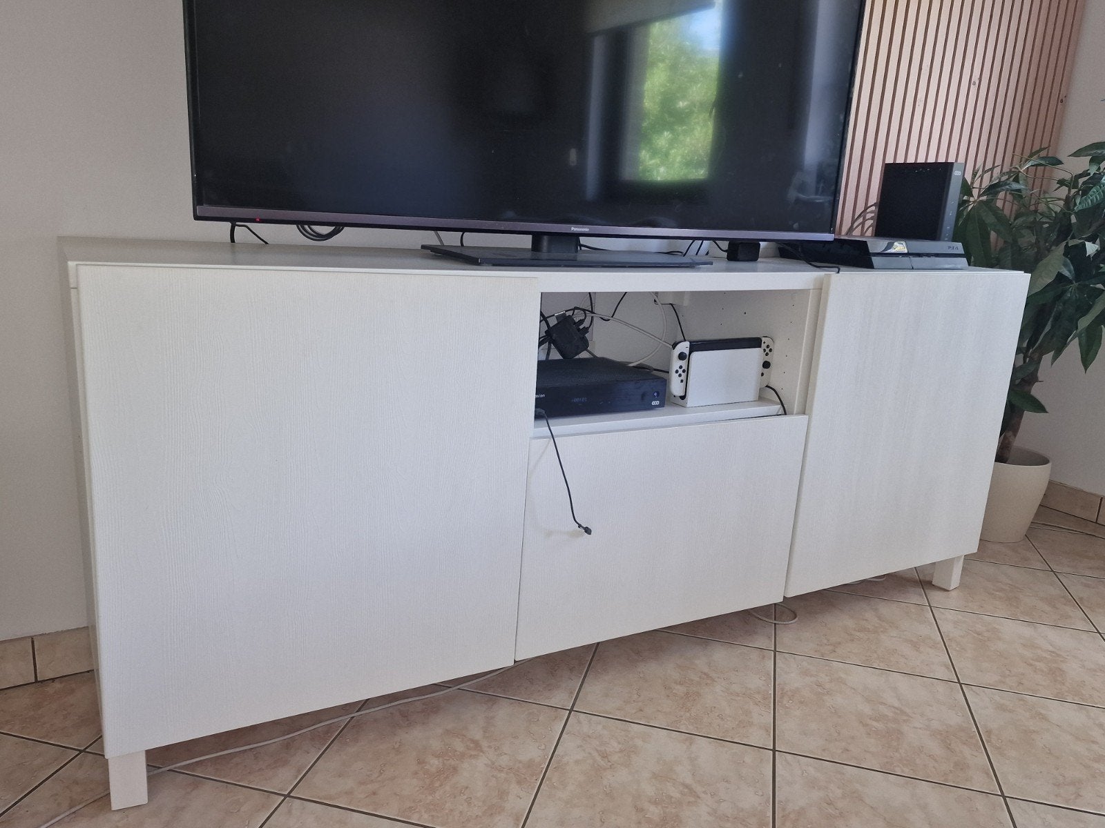 meuble tv couleur blanc, 180 de long, 25 à 50 cm, Moins de 100 cm, Enlèvement, Utilisé