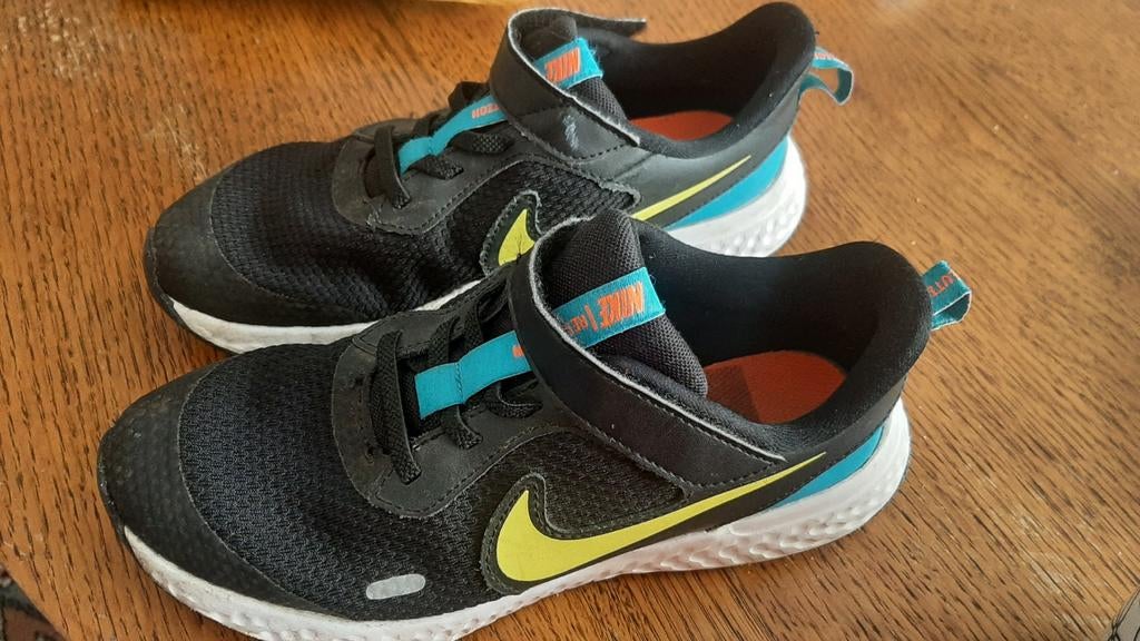 Nike schoenen maat 34, Ophalen, Nike