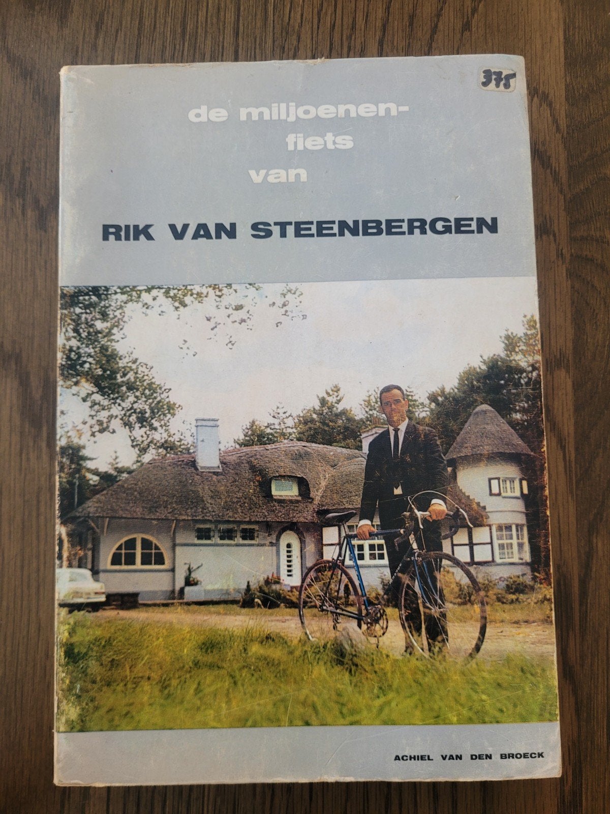 oud boek rik van steenbergen, Boeken, Ophalen of Verzenden