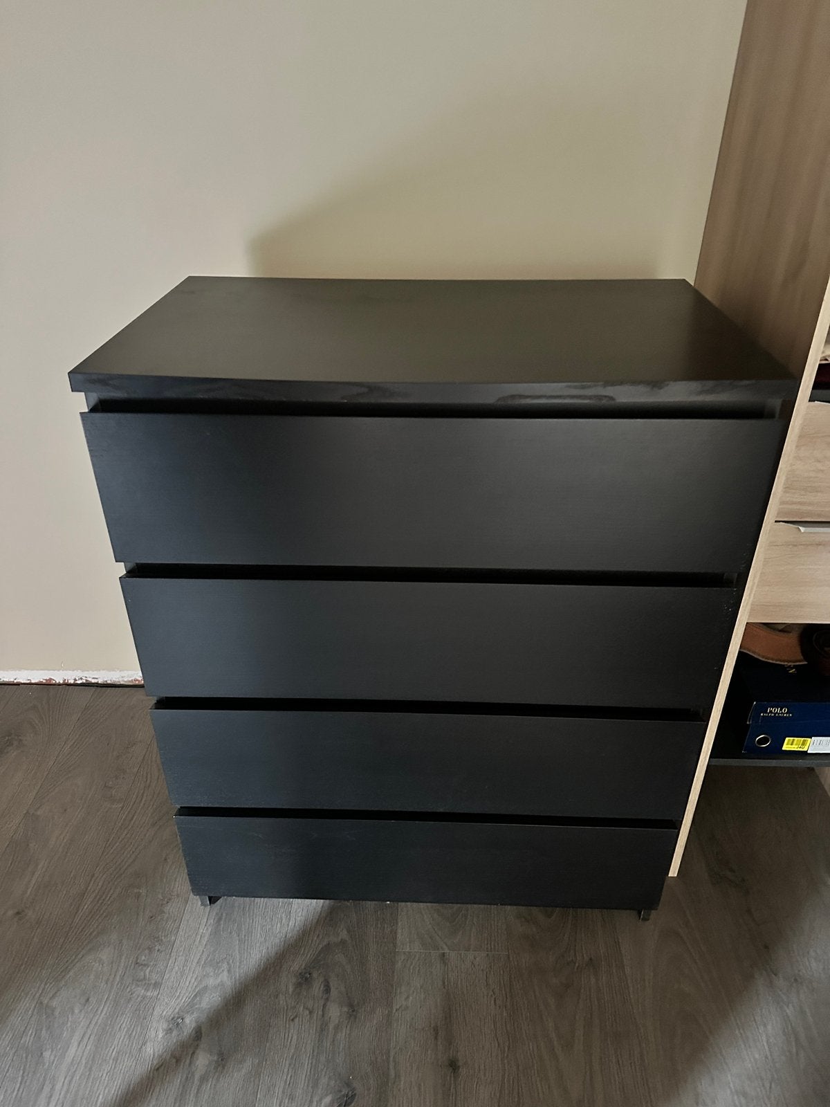 Zwarte Ikea Malm ladekast, Huis en Inrichting, Ophalen, Zo goed als nieuw