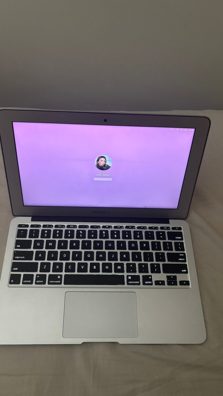 Macbook air, Computers en Software, Apple Macbooks, Ophalen of Verzenden, Zo goed als nieuw, MacBook