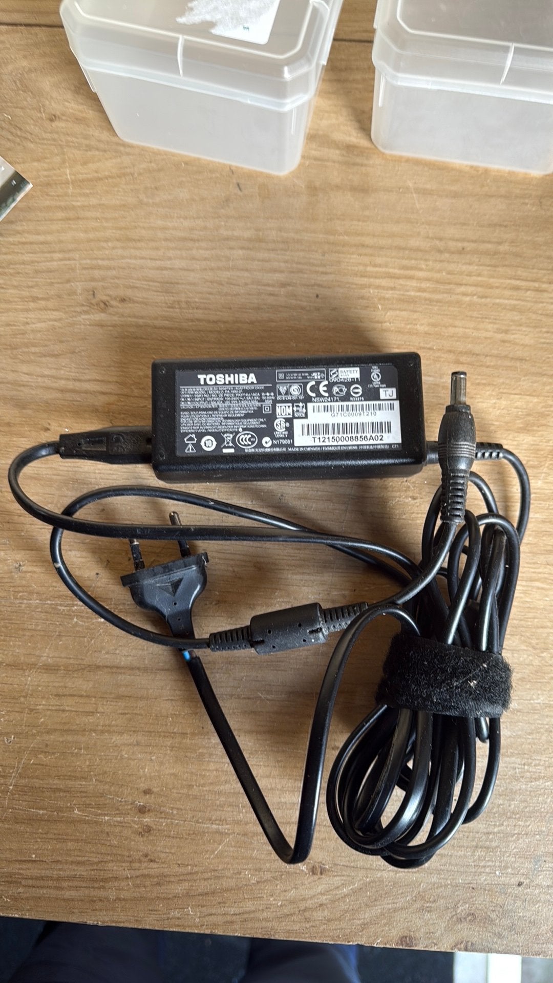 Toshiba laptop oplader, Ophalen, Gebruikt