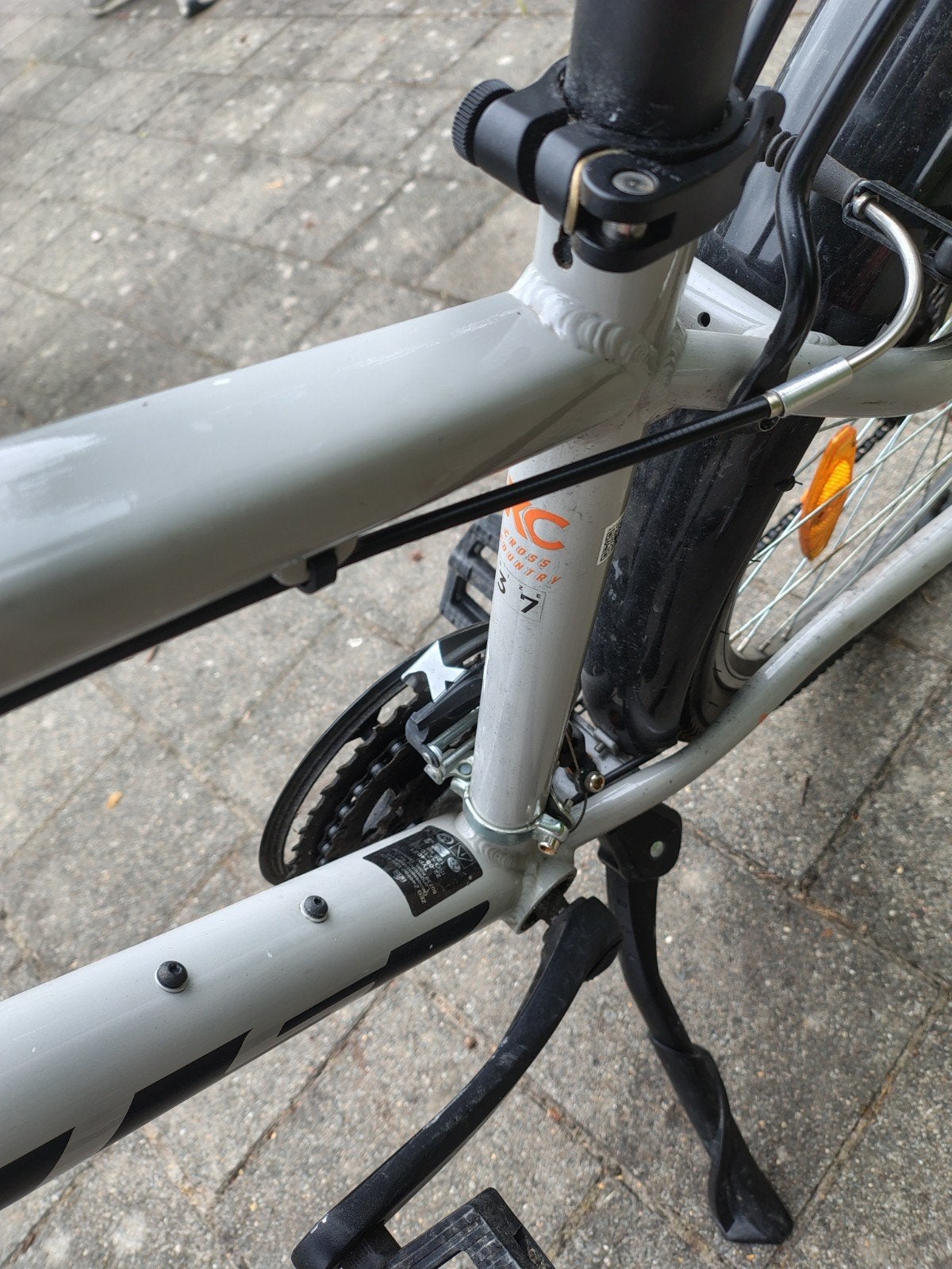 Kinderfiets 14,5 inch bulls. Frame maat 37 cm, Fietsen en Brommers, Gebruikt, Vering, Velgrem, Minder dan 49 cm