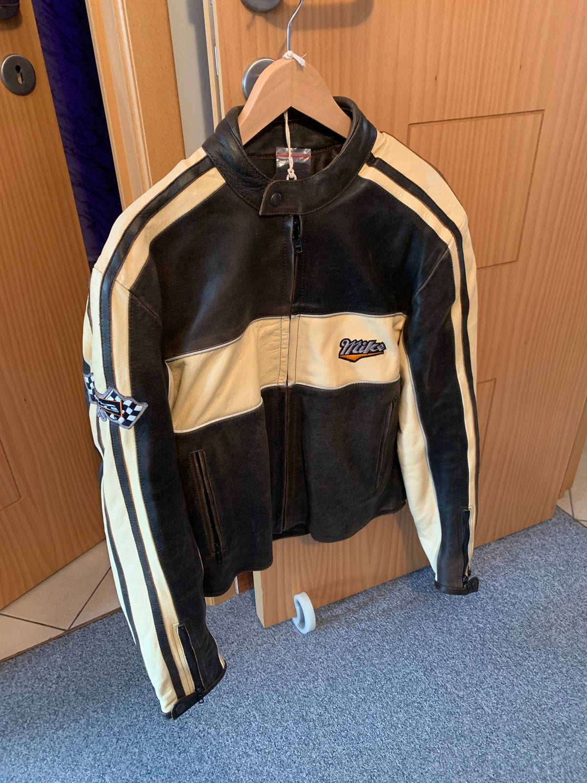 Veste moto mike vintage neuve, Enlèvement, Neuf, sans ticket, Femmes, Manteau | cuir