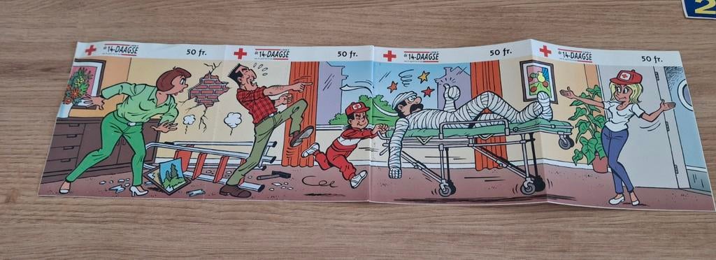 Vintage sticker Rode Kruis 1997 De Kiekeboes strip, Verzamelen, Ophalen of Verzenden, Zo goed als nieuw, Strip of Tekenfilm