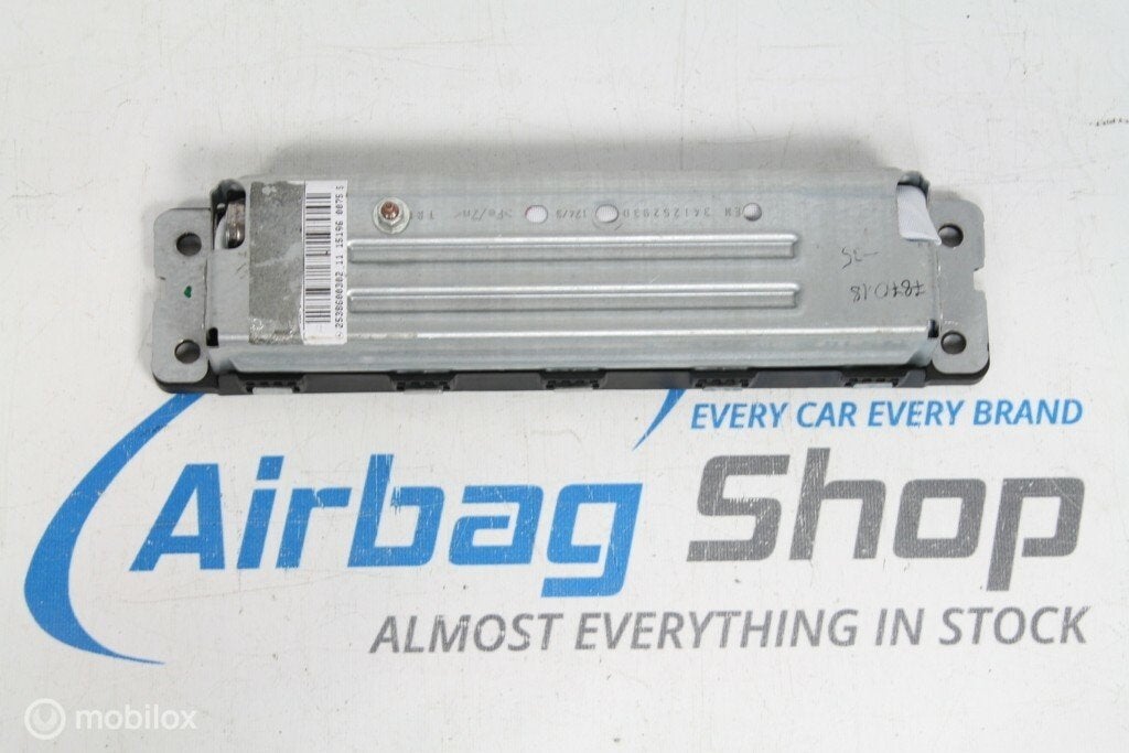 Airbag genou Mercedes C klasse W205 (2014-....)