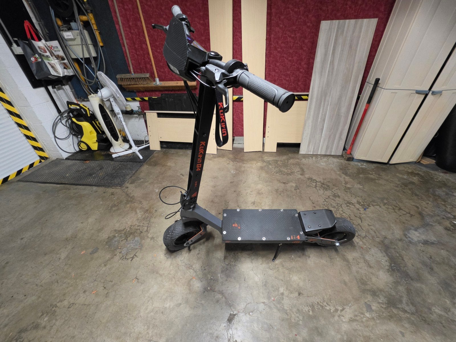 KuKirin G4 2025.  1940km.  Freins hydrauliques nutt 4 piston, Vélos & Vélomoteurs, Trottinettes, Enlèvement, Utilisé, Step électrique (E-scooter)