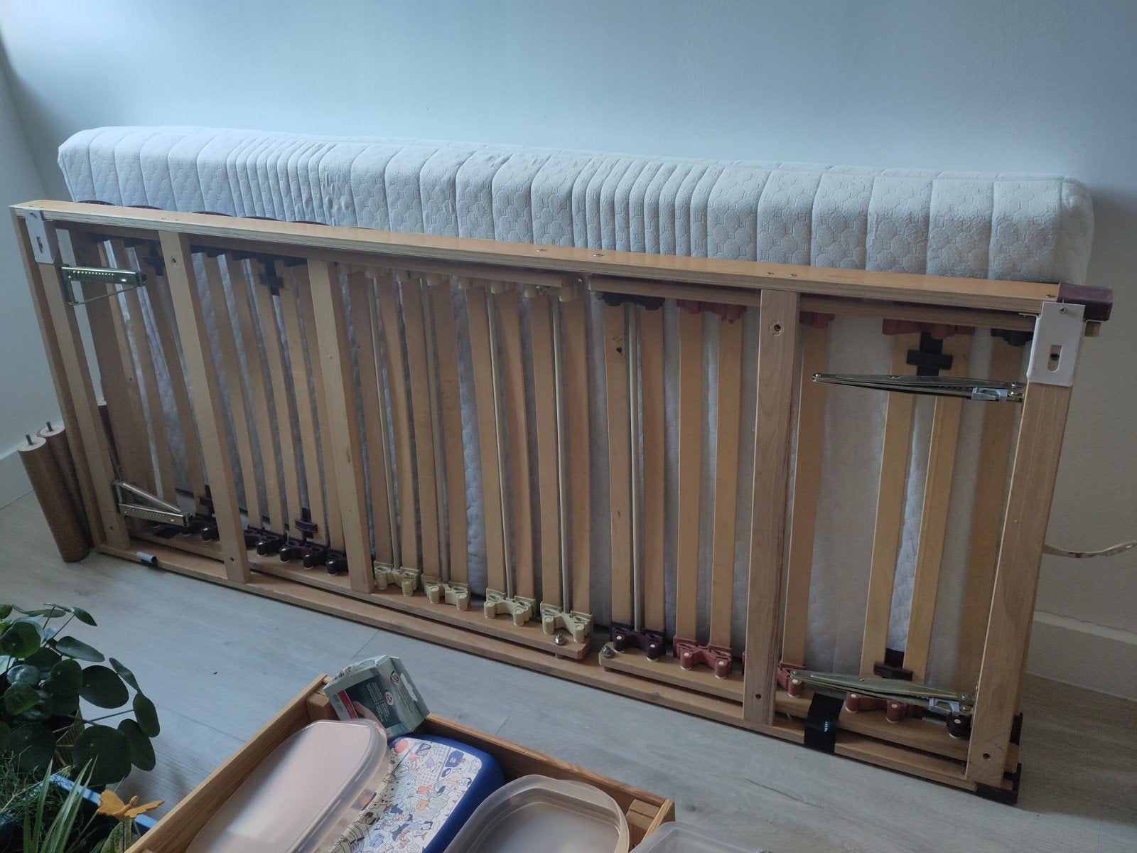 Bed, matras, bureau, ladekast gratis, Huis en Inrichting, Ophalen, Matras