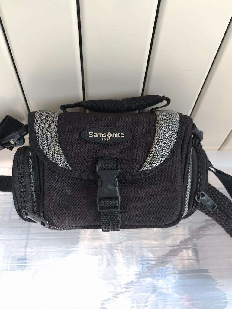 Samsonite cameratas