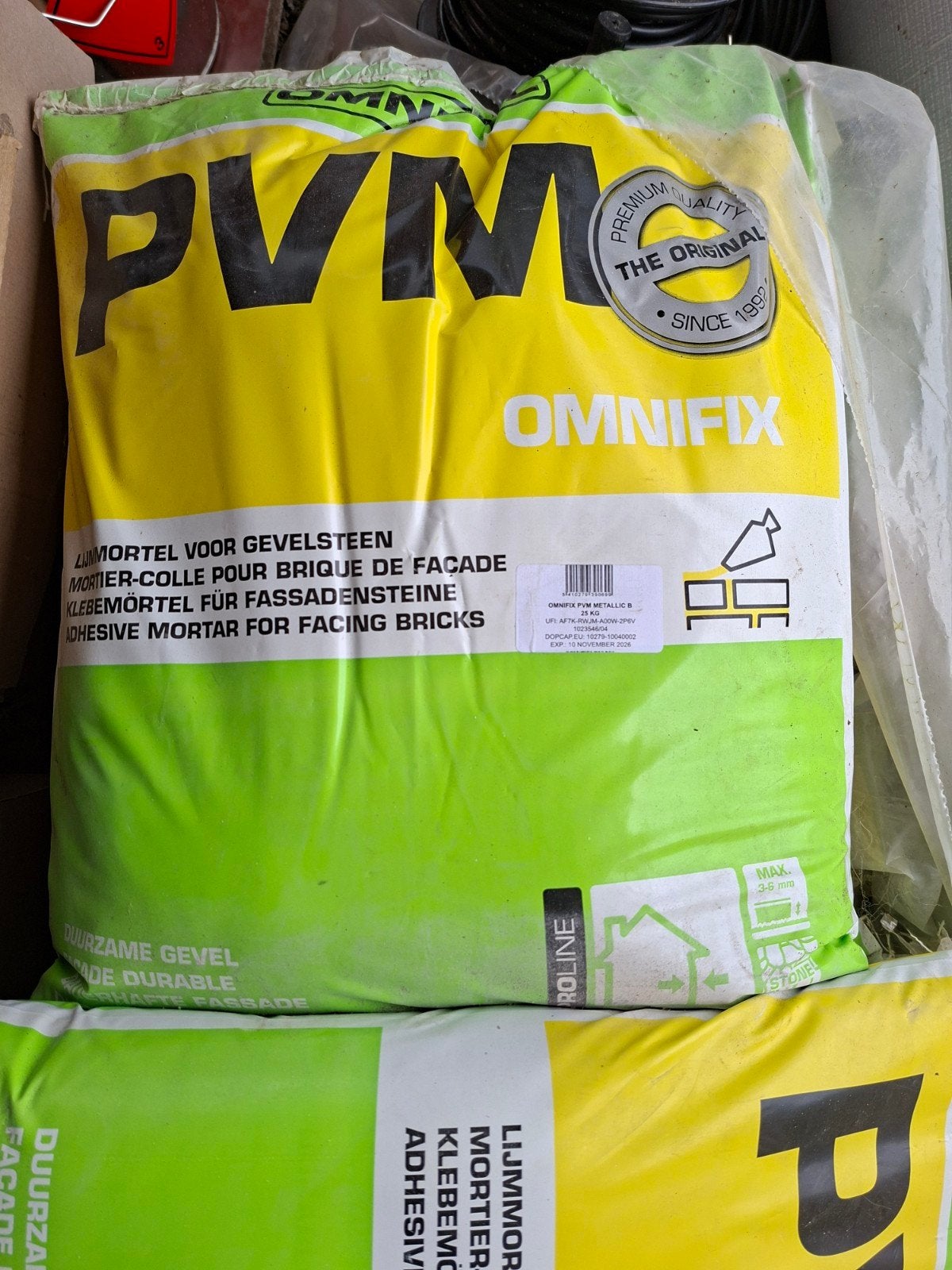 OMNICOL OMNIFIX PVM METALLIC - 7 ZAKKEN LIJM GEVELSTENEN, Ophalen, Zo goed als nieuw