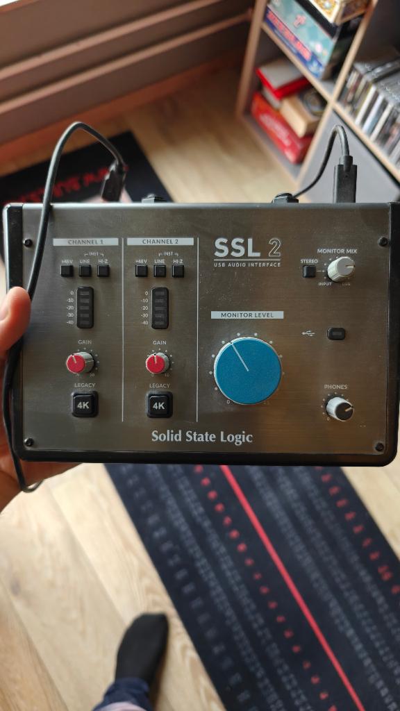 SSL 2 audio interface, Muziek en Instrumenten, Midi-apparatuur, Ophalen, Zo goed als nieuw