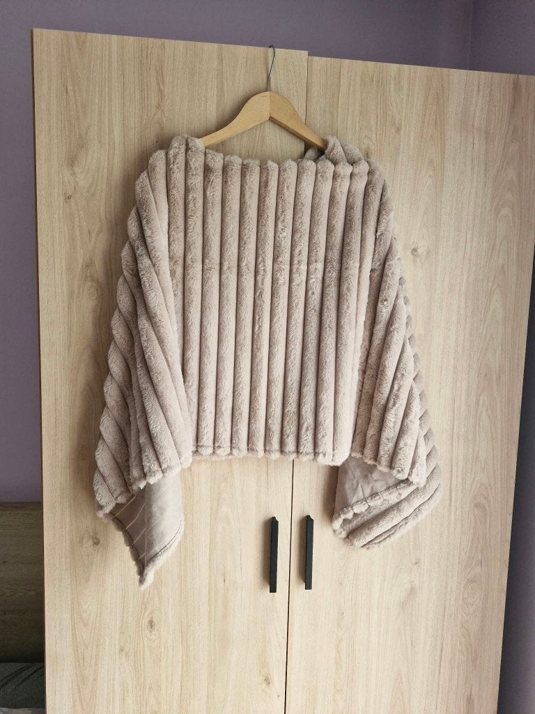 Pancho, vestes, gilets, foulards dames (lot), Vêtements | Femmes, Enlèvement, Comme neuf, Taille 38/40 (M)