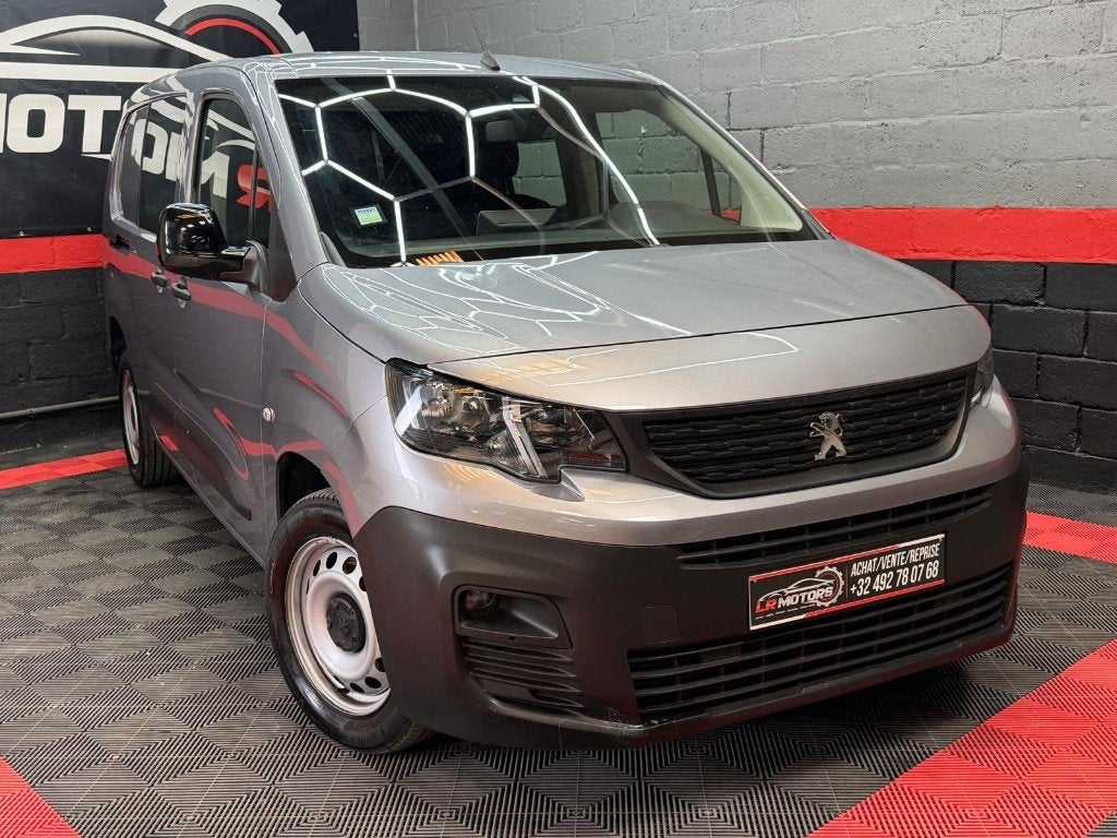 **Peugeot Partner // 5 places // utilitaire // Garantie **, Achat, Euro 6, Entreprise, Garantie prolongée