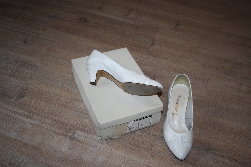 Witte schoen, Tamaris, Comme neuf, Enlèvement, Blanc
