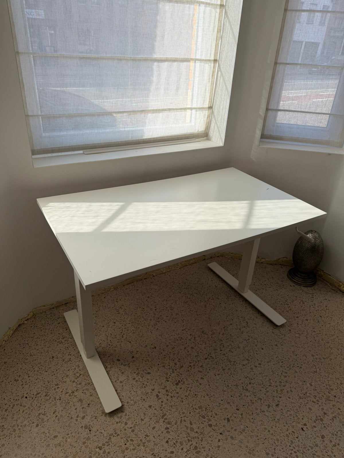 Ikea bureau zitsta, Enlèvement, Comme neuf, IKEA