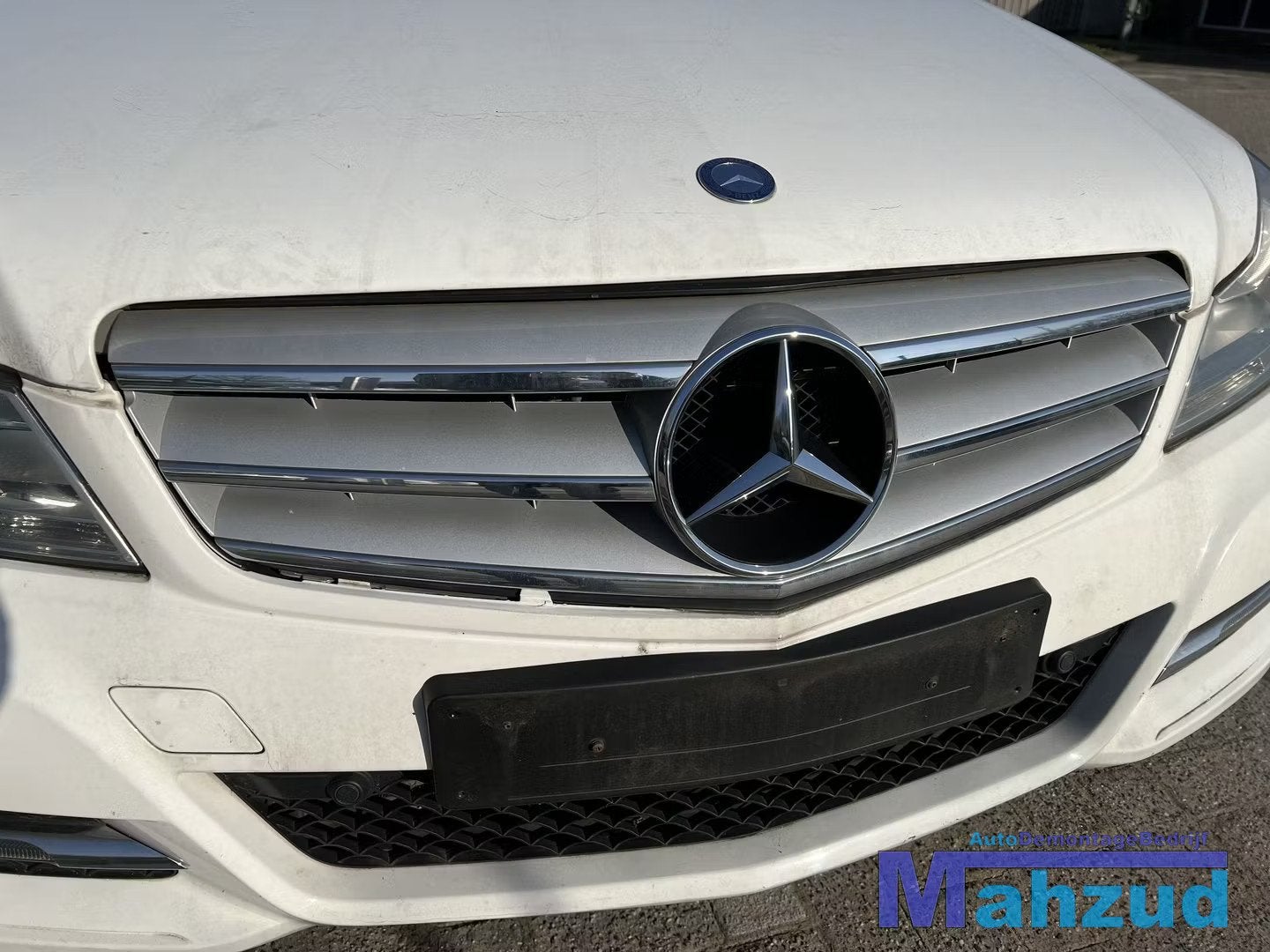 MERCEDES C klasse W204 grille 2011-2014, Mercedes-Benz AG, Mercedes-Benz, Utilisé, Mercedesstrasse 120
70372  Stuttgart, DE