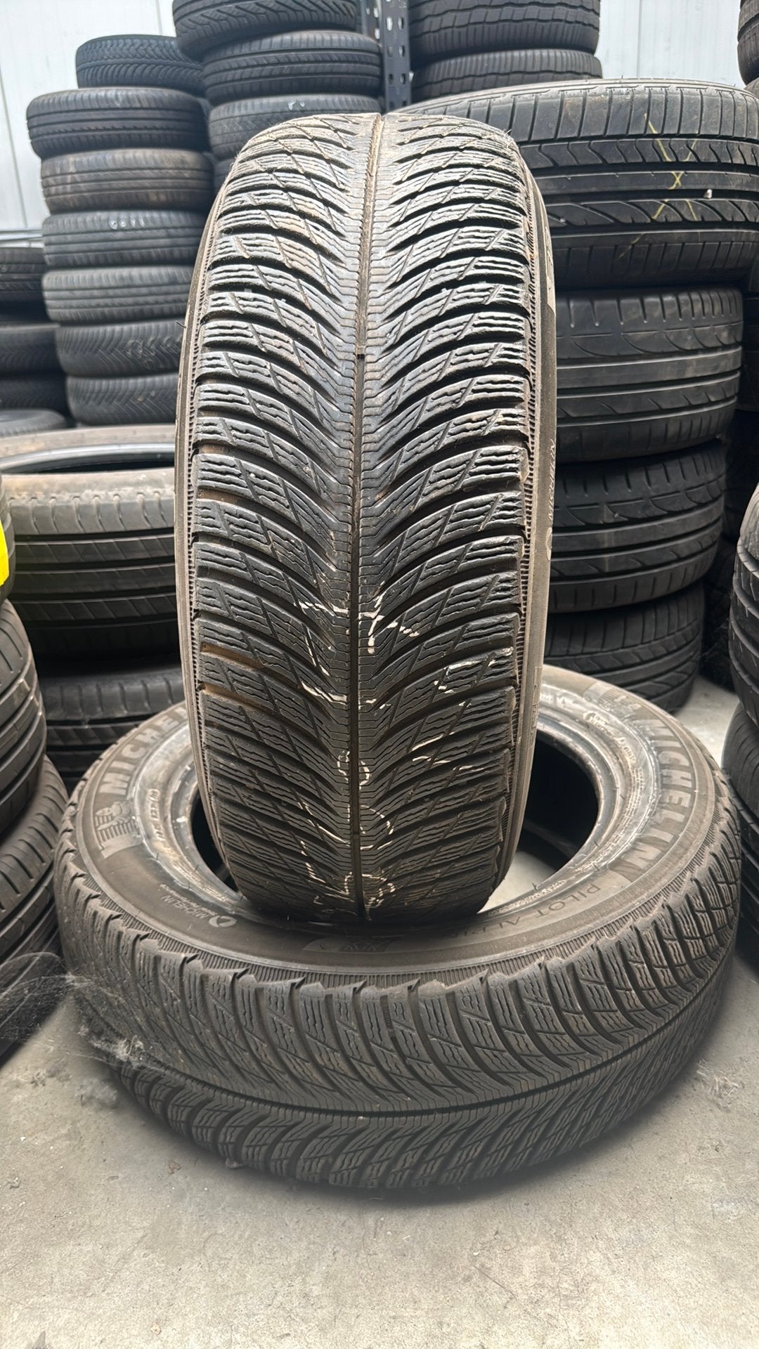 2256017 225/60/17 225/60R17 winterbanden merk Michelin, Ophalen