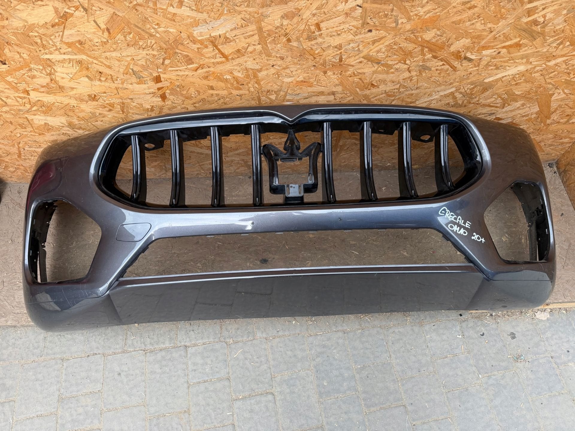 Maseratti Grecale Voorbumper, Viale Ciro Menotti 322
41121  Modena, IT, Maserati, Gebruikt, Maserati S.p.A.