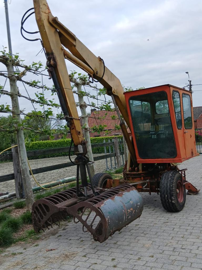 Getrokken landbouwkraan, Zakelijke goederen, Ophalen