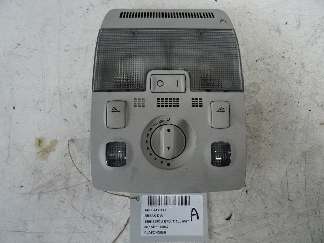ECLAIRAGE DE PLAFONNIER Audi A4 Avant (B7) (8E0947135BG), Auto-Union-Straße  1,
85057  Ingolstadt, DE, Info@audi.de, Audi, Utilisé
