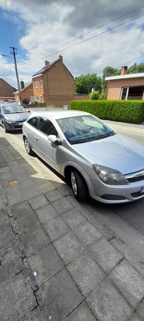 Opel Astra GTC 1300cdti, Multifunctioneel stuurwiel, 4 zetels, Stof, Grijs