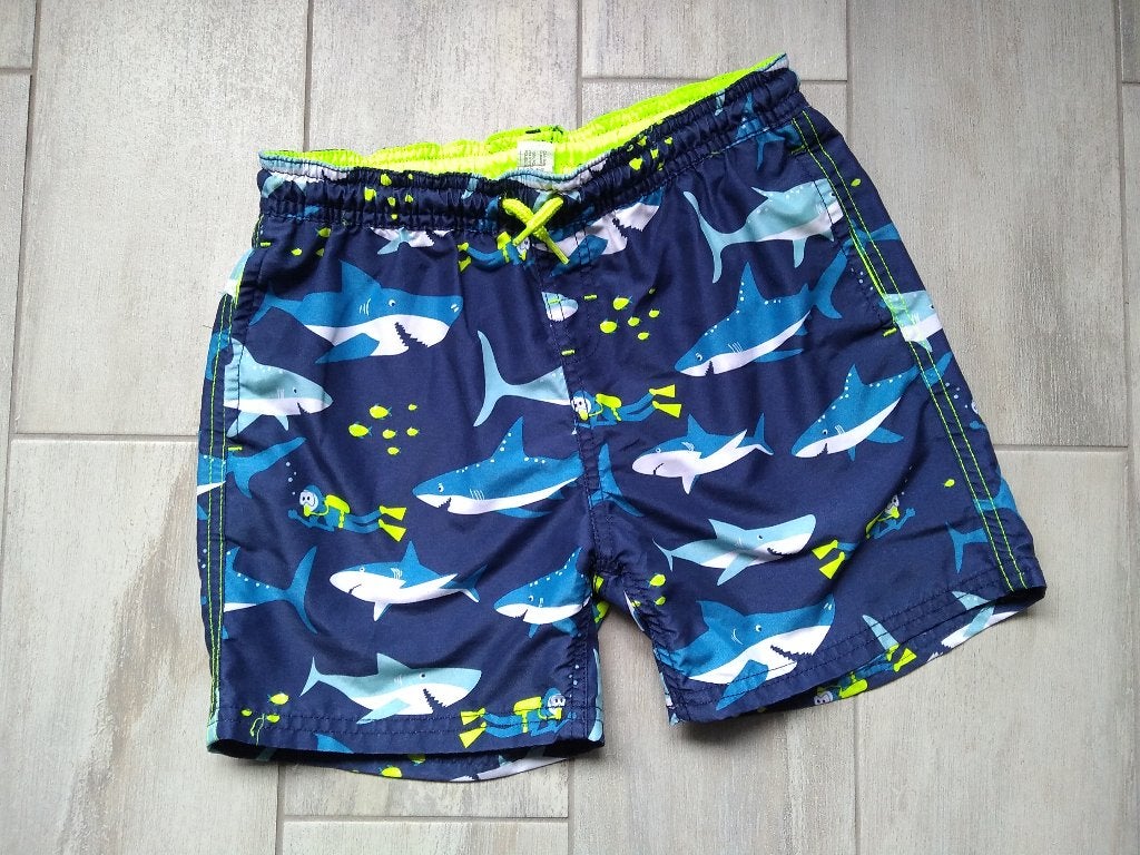 ★ M122/128 - Zwemshort haai, Kinderen en Baby's, Ophalen of Verzenden, Gebruikt, Jongen, Sport- of Zwemkleding
