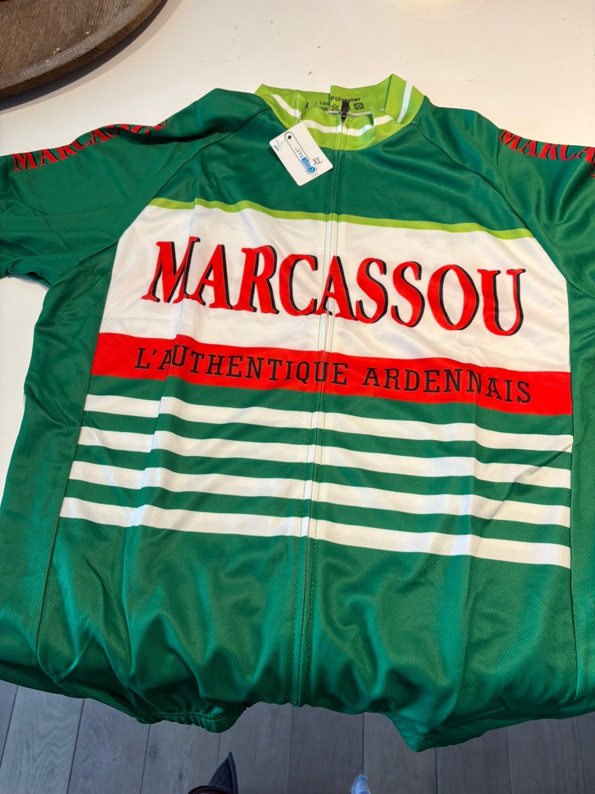 Maillots cyclistes (benefices au profit d’une ecole), Enlèvement ou Envoi, Neuf, Maillot