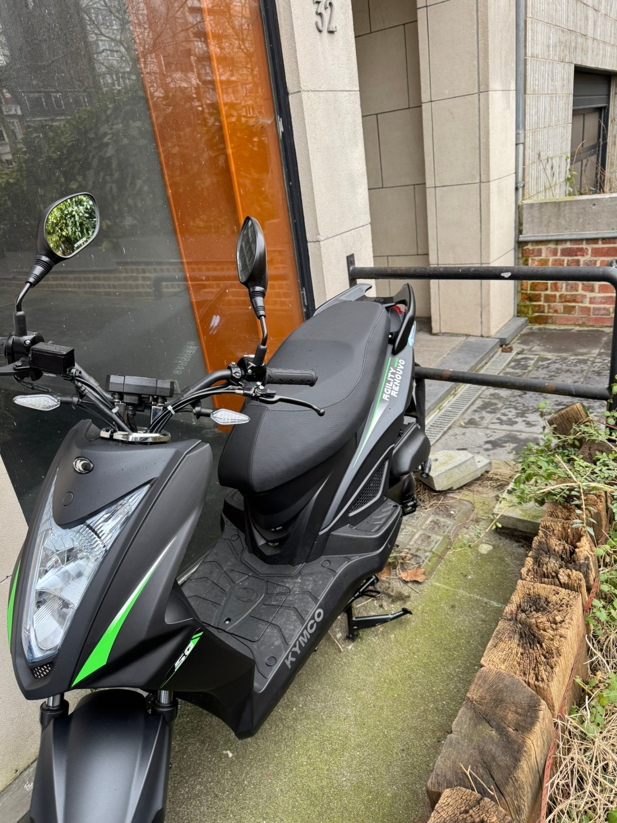 Scooters kymco agyliti renouvo 50 cc, Ophalen, 50 cc, Klasse B (45 km/u), Zo goed als nieuw