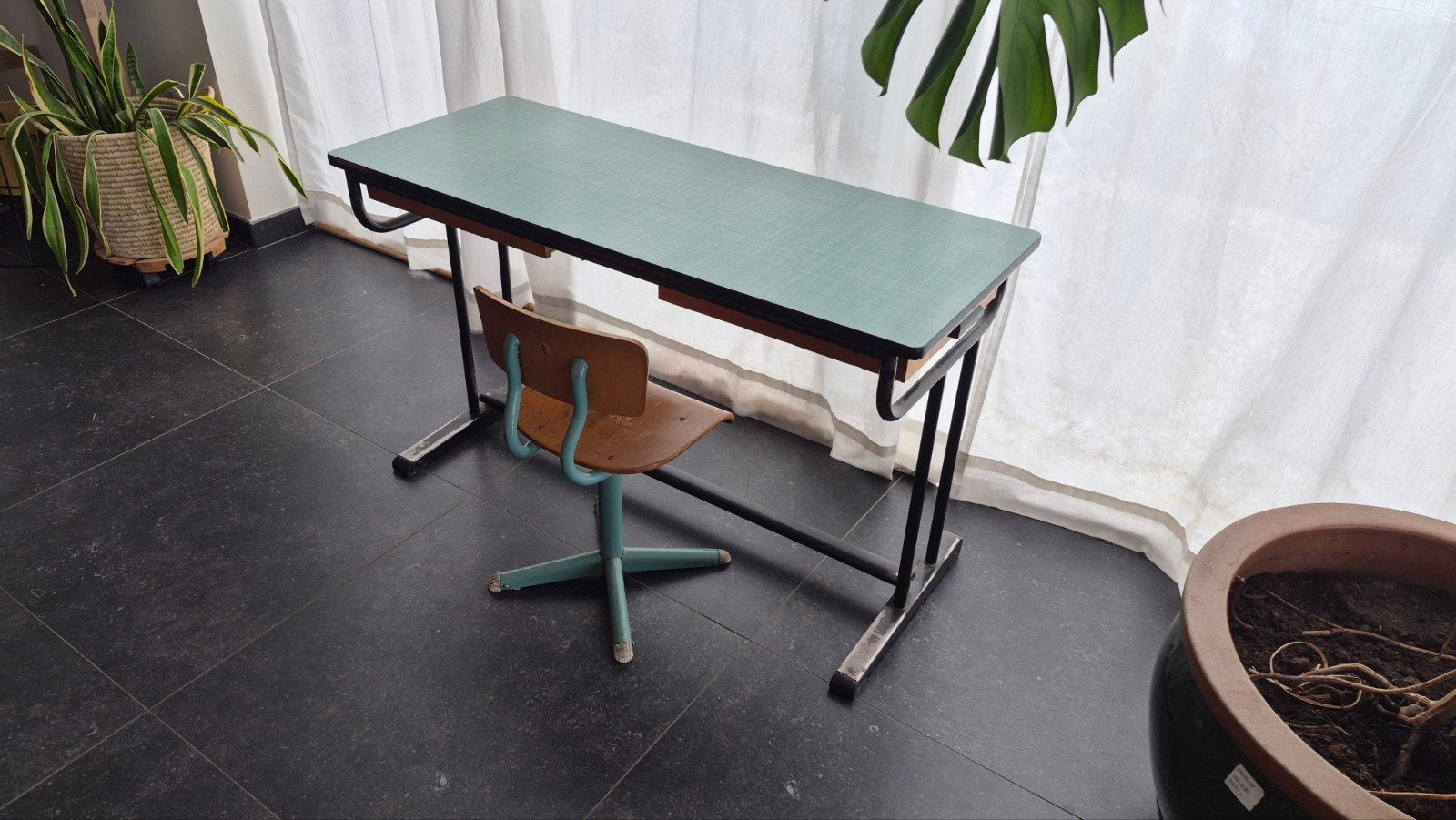 kinder bureau met stoel, Ophalen, Gebruikt, 40 cm, Schoolbureau