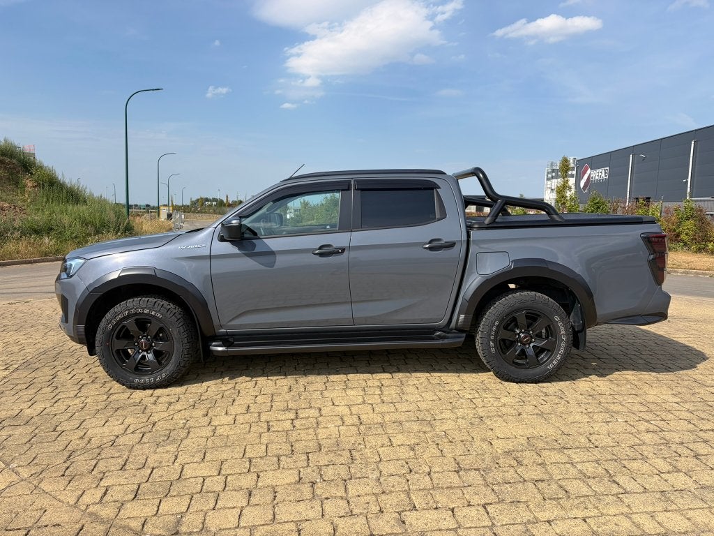 Isuzu D-Max V-cross / 4x4 1.9D / 34702,48 € ex, Auto's, Automaat, Dealer onderhouden, 4 cilinders, 120 kW