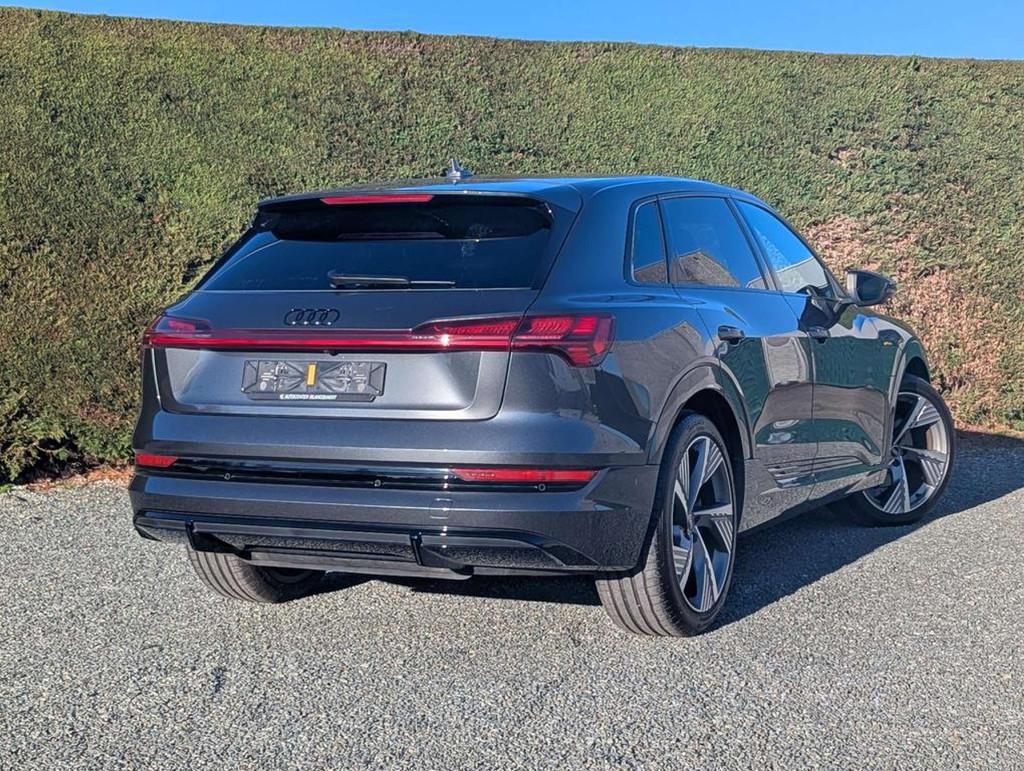 Audi Q8 e-tron (Q8)e-tron 2x s-line- ambiance - B&O, Automaat, 230 kW, Zwart, 313 pk