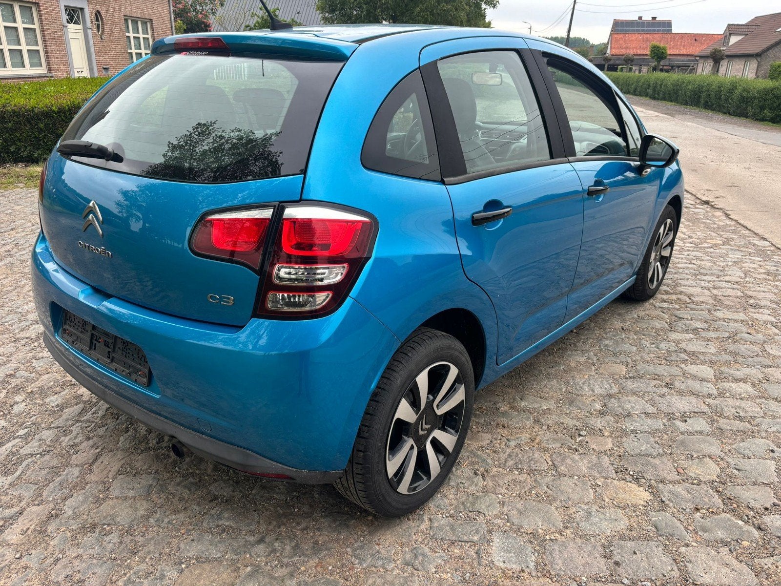 Citroen c3 benzine 1.2 motor 2017 rijd goed maar rookt beetj, Auto's, Blauw, Parkeersensor, Handgeschakeld, 5 deurs