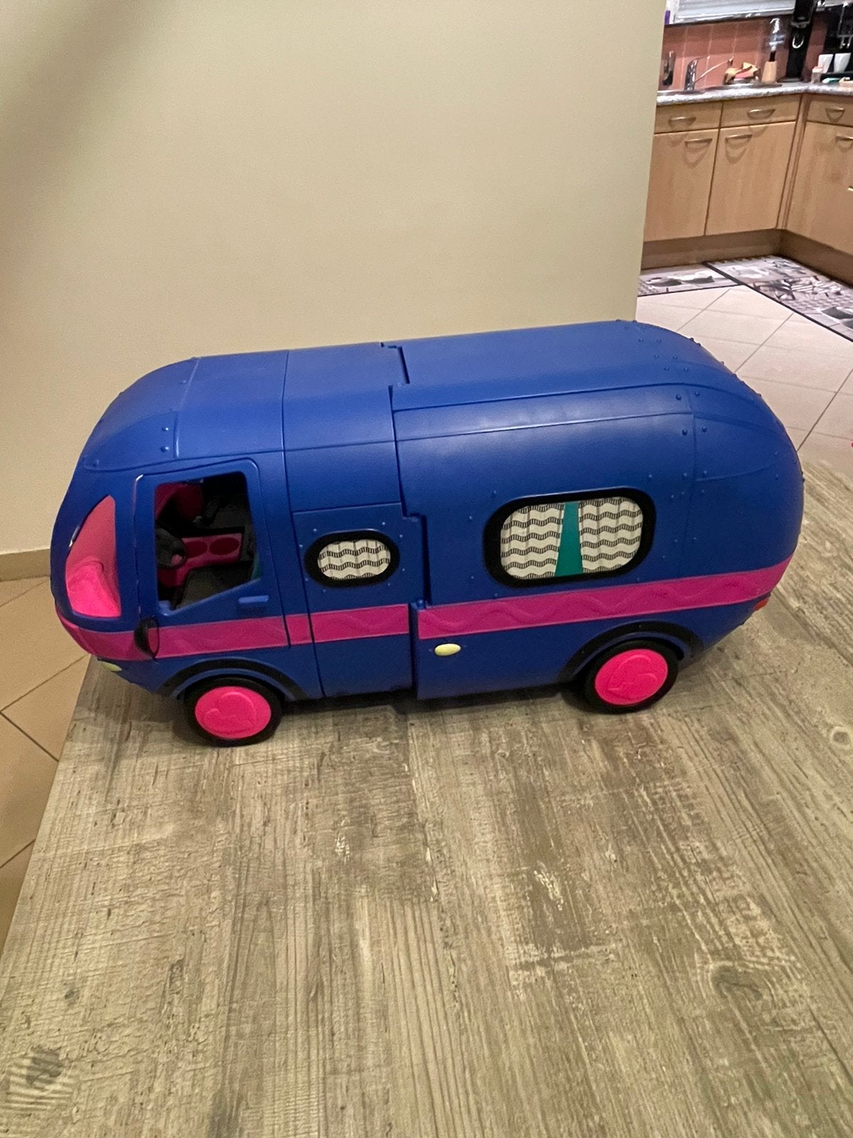 Camping-car LOL pop avec accessoires, Enlèvement, Comme neuf