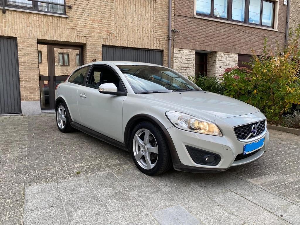Volvo C30 model sport 1.6D 80Kw Euro 5, Autos, Volvo, Cuir, Achat, Entreprise, Boîte manuelle