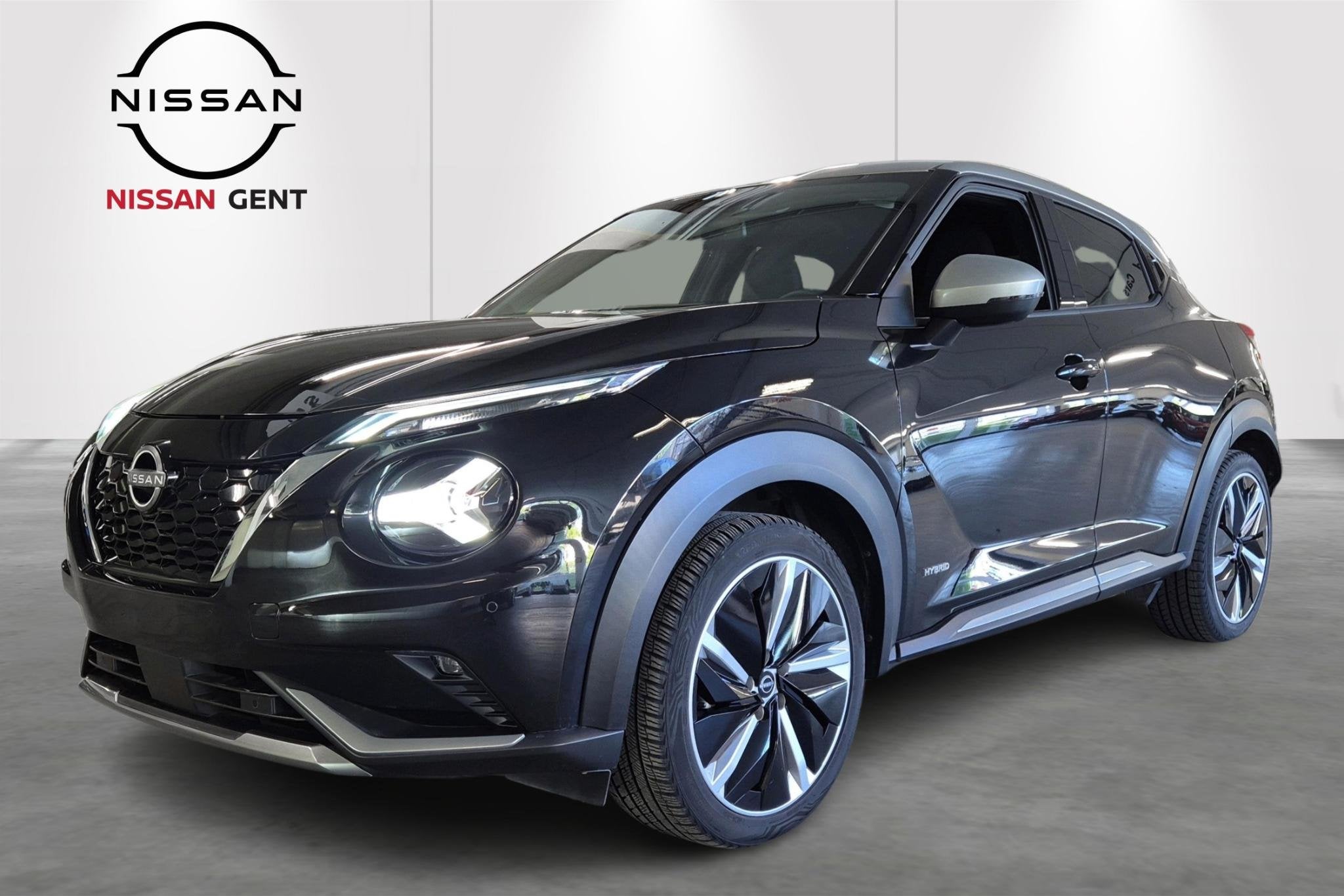 Nissan Juke 1.6 Hybrid 145 N-Design Automaat/Navigatie/Parke, Auto's, Stof, Gebruikt, 4 cilinders, https://public.car-pass.be/vhr/037eb2e6-ffd0-46f0-acd7-4ab4a83fb666