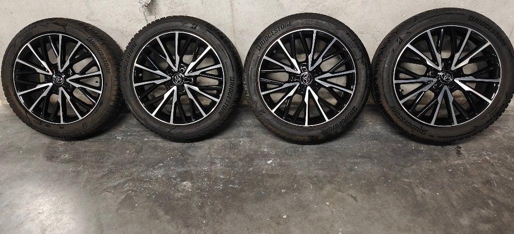 Originele 18" Toyota Yaris Cross GR Sport Winterset ., Pneus et Jantes, Véhicule de tourisme, 18 pouces, Enlèvement