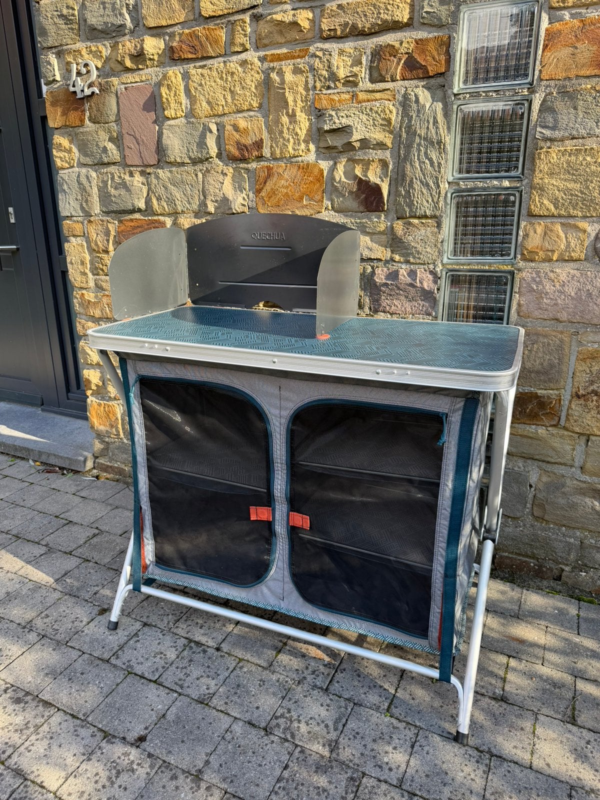 Quechua Meuble de camping cuisine Décathlon cabinet 500, Caravans en Kamperen, Ophalen, Zo goed als nieuw, Campingkast