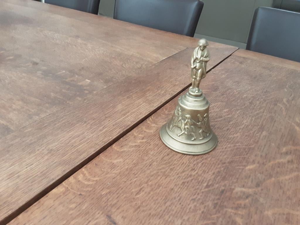 Kerk bel, Ophalen