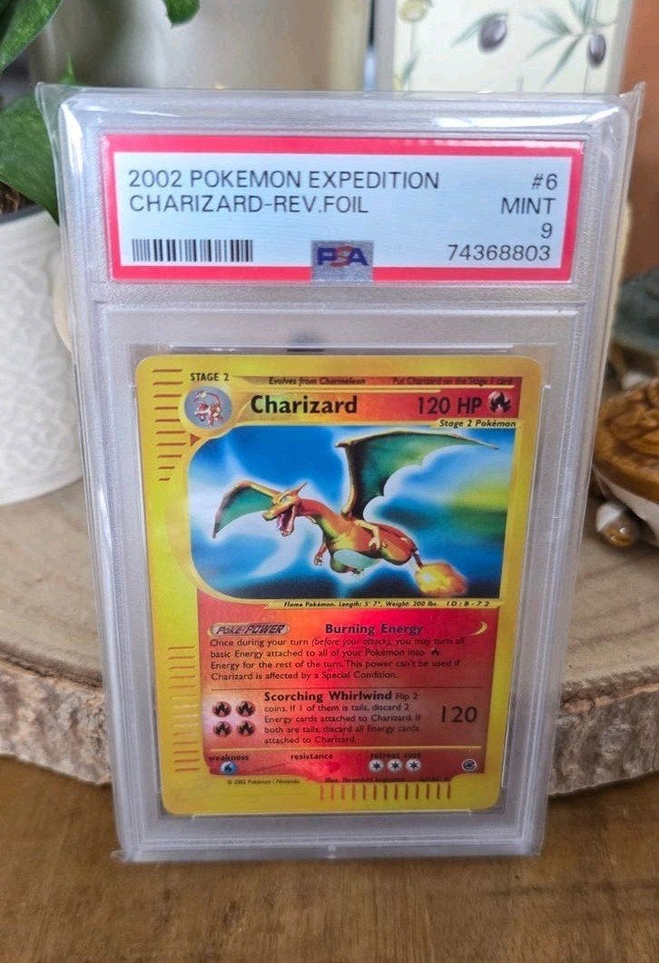 PSA 9 Charizard #6 Expedition Reverse Holo, Ophalen of Verzenden, Zo goed als nieuw, Losse kaart, Foil