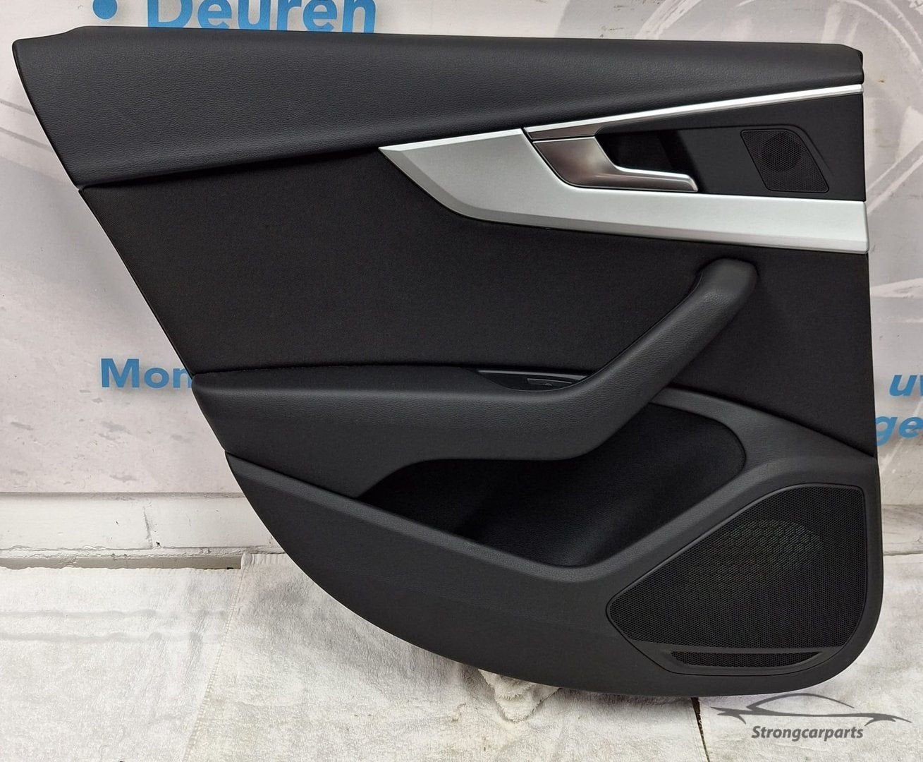 Deurbekleding links achter Audi A4 8W Avant 8W0868065 quattr, -, Audi, Utilisé, -