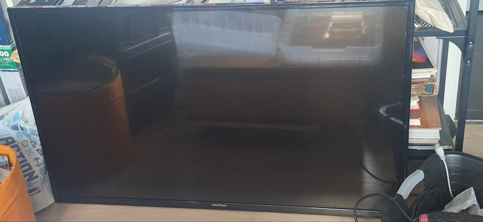 Tv Edenwood 49 pouces (123 cm) Full HD + télécommande, Enlèvement