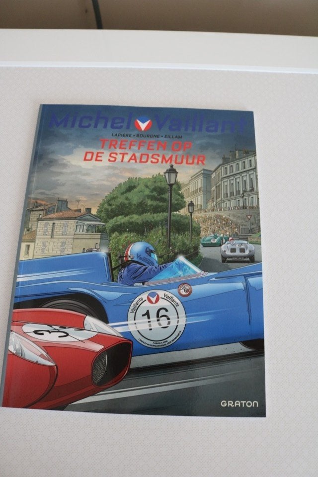 Michel Vaillant Nr 14: Treffen op de stadsmuur - 1e dr 2025, Une BD, Enlèvement ou Envoi, Neuf