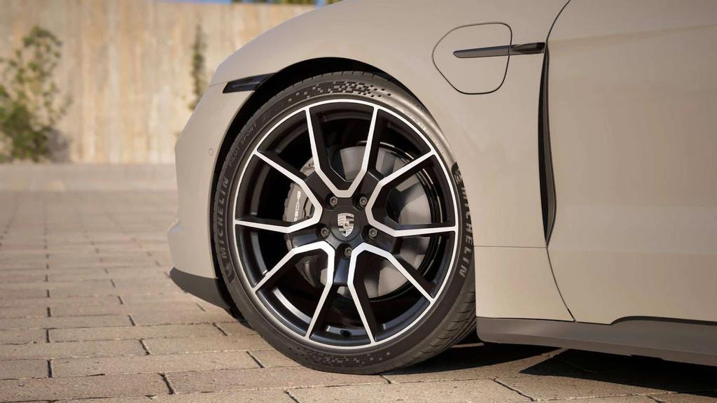 Porsche Taycan Sport Turismo 105 kWh/Crayon/Sunshine Control, Autos, Cuir, Argent ou Gris, Achat, 2270 kg