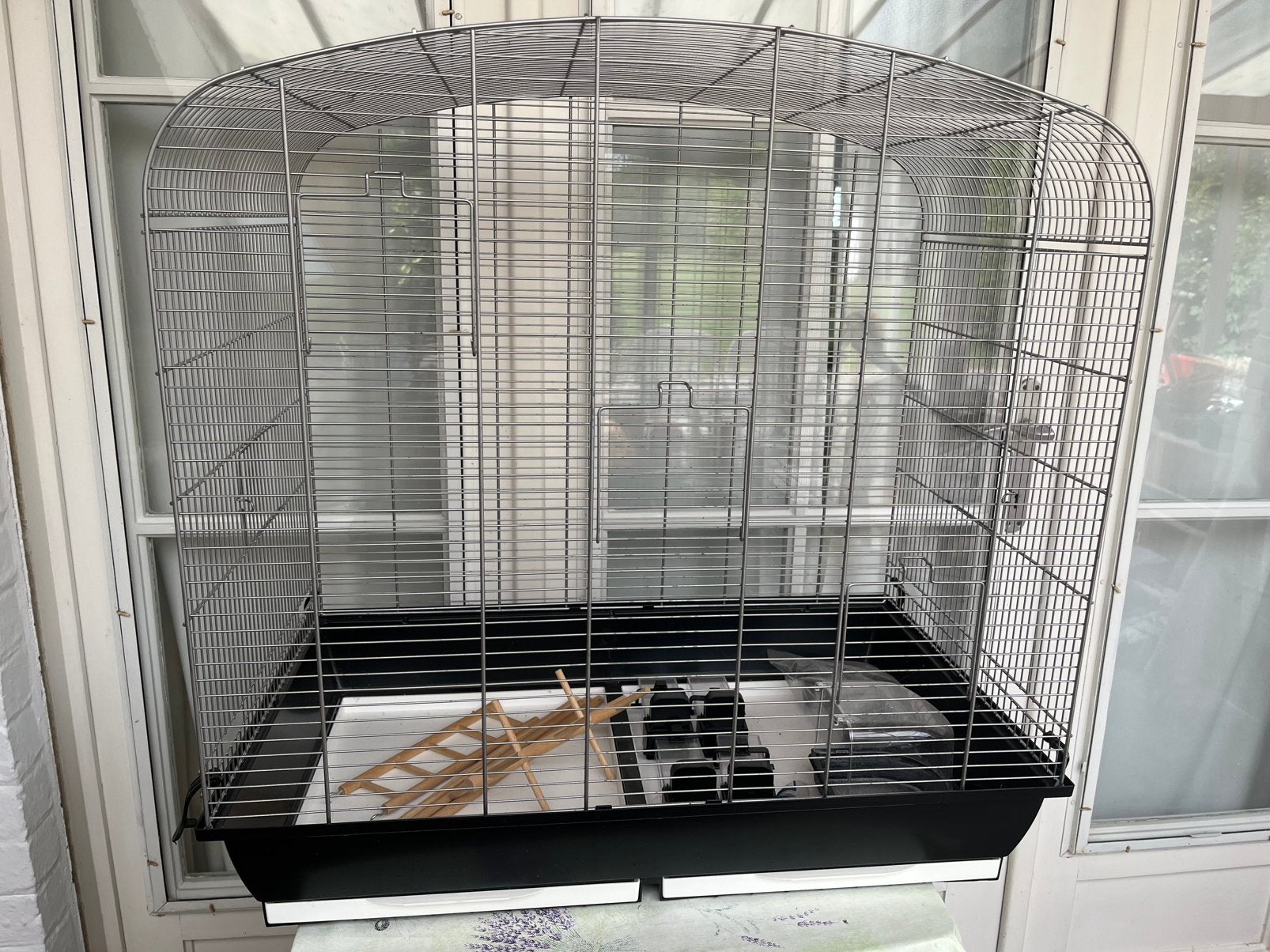 Grote vogelkooi met accessoires,  heel goede staat, Ophalen, Zo goed als nieuw, Vogelkooi