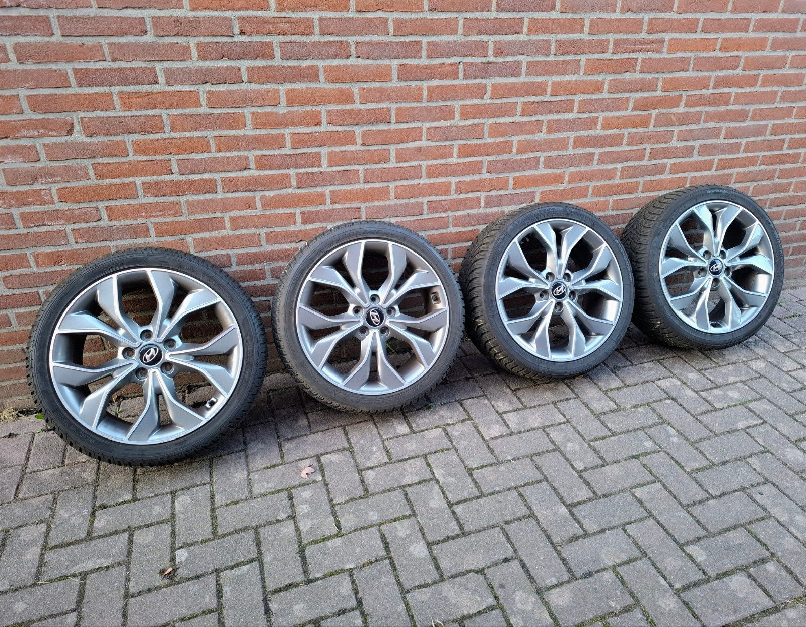 Kit hiver Hyundai 18 pouces 5x114,3, Pneus et Jantes, Pneus hiver, Véhicule de tourisme, 18 pouces