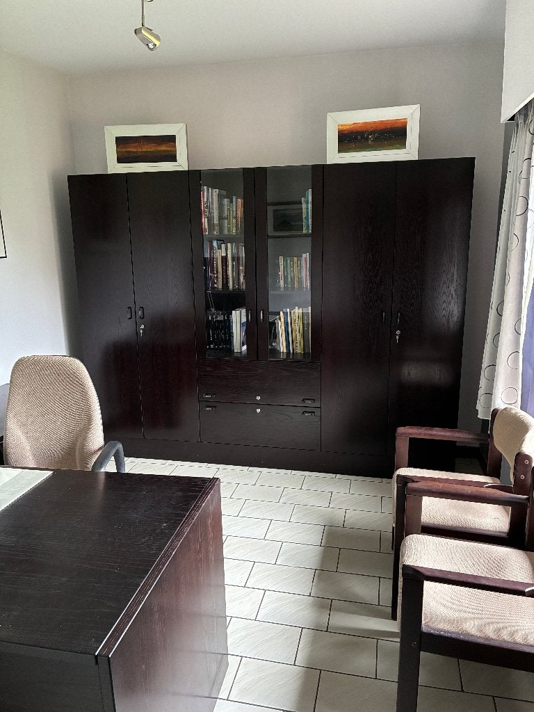 Armoire murale BULO - excellent état, 25 à 50 cm, 250 à 300 cm, Utilisé, Avec porte(s)