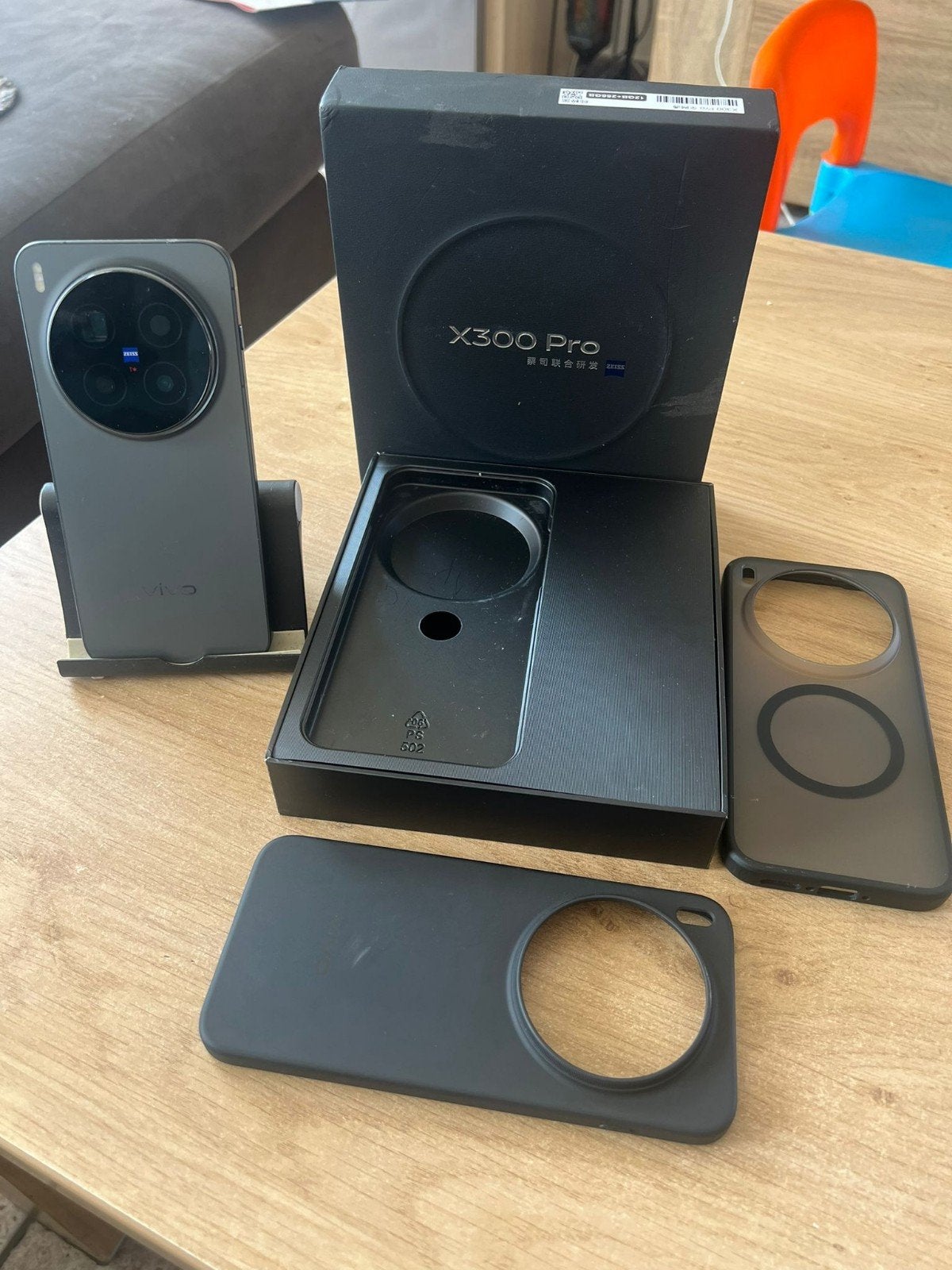 Échange Vivo x300 pro 256 giga état neuve !, Neuf, 6 mégapixels ou plus, Enlèvement, Sans abonnement